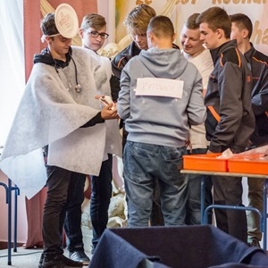 „Otrzęsiny” czyli przyjęcie klas pierwszych do grona uczniów MZSP