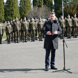 Ślubowanie i wizyta Ministra Obrony Narodowej w Miejscu Piastowym  [wideo z TVP, innych telewizji, materiały prasowe i liczne zdjęcia]