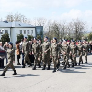Ślubowanie klas mundurowych w MZSP – uroczyście