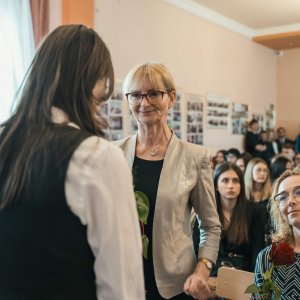 Maturzyści pożegnali szkołę. Uroczystość pełna emocji i wspomnień